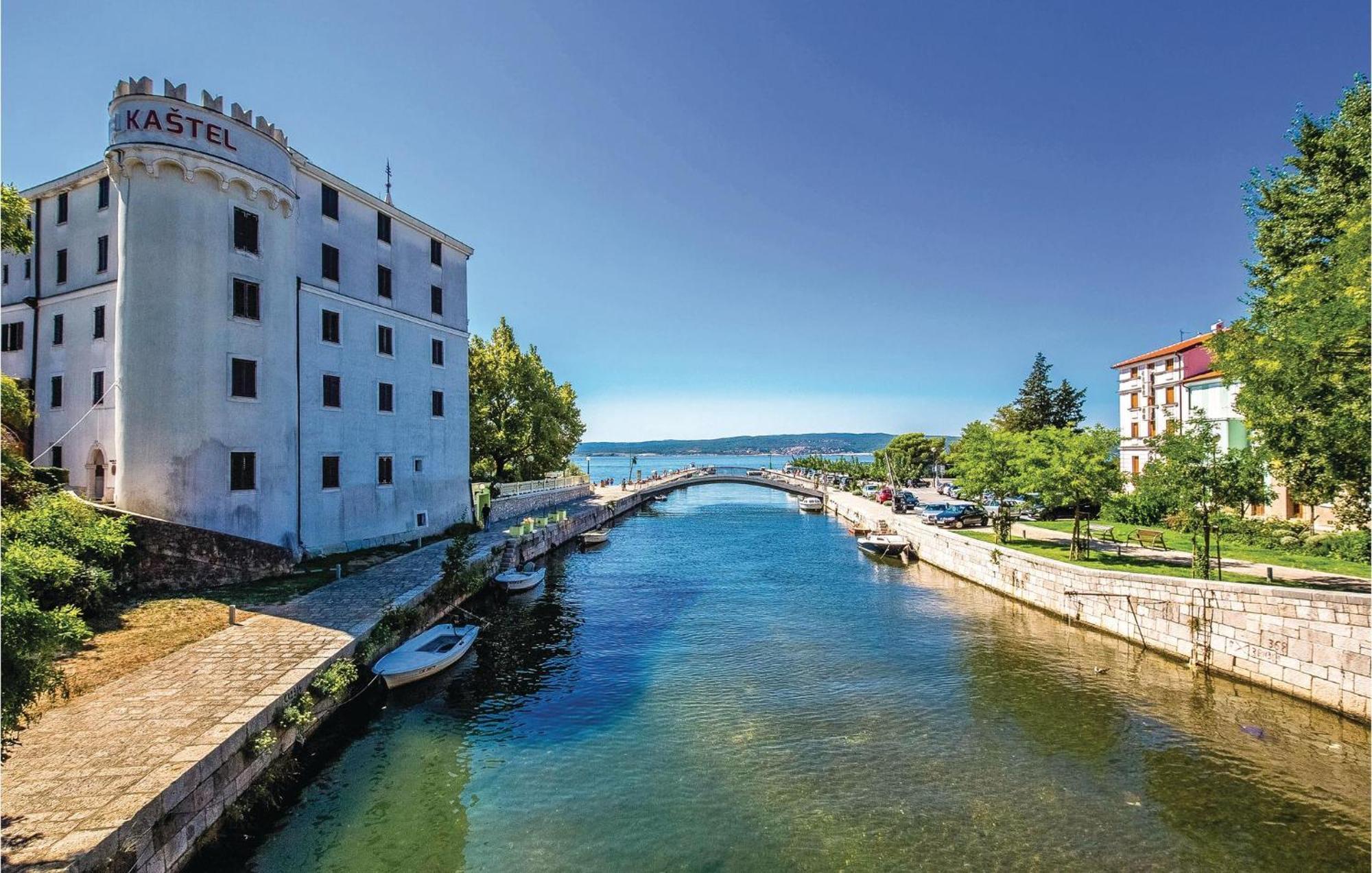 Cozy Apartment In Crikvenica With House Sea View Exterior photo