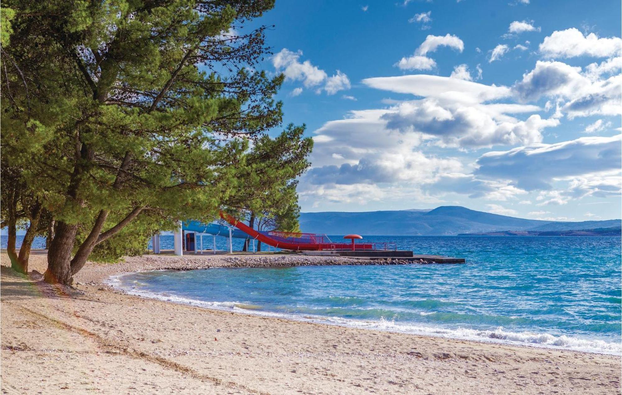 Cozy Apartment In Crikvenica With House Sea View Exterior photo