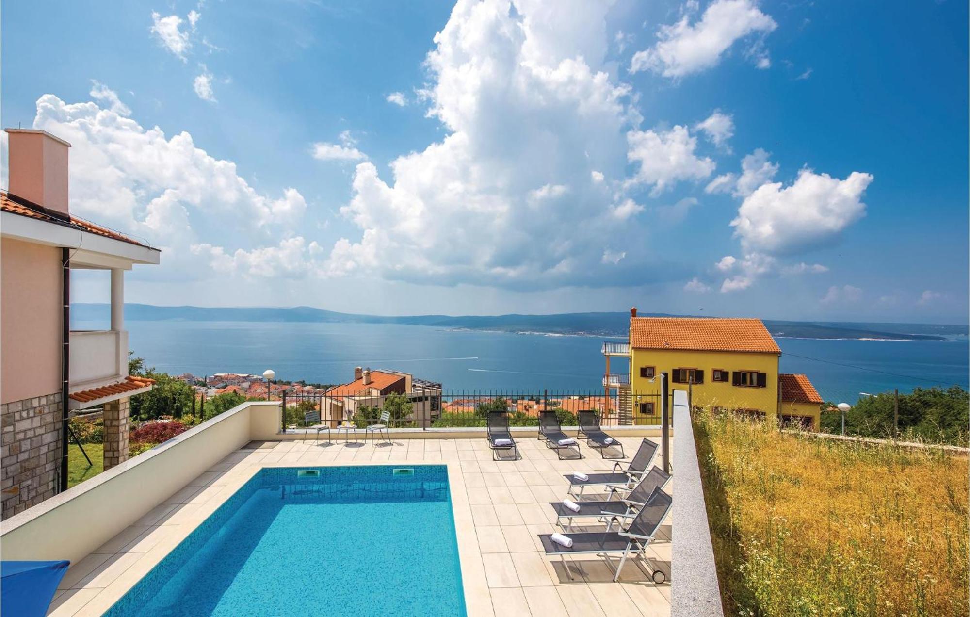 Cozy Apartment In Crikvenica With House Sea View Exterior photo